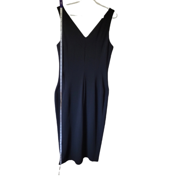 Dolce and Gabbana black v neck wool dress - Picture 7 of 15